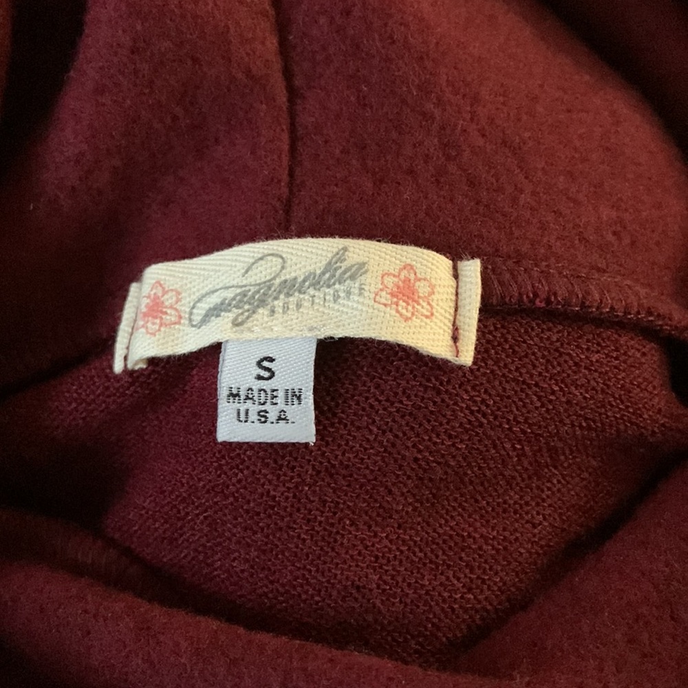 Magnolia Boutique Sweater NWOT - Picture 3 of 4